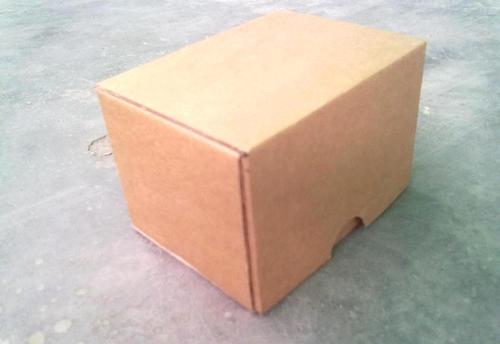 怎樣的(de)彩箱包(bāo)裝更能(neng)吸引消(xiāo)費者的(de)購買欲(yu)