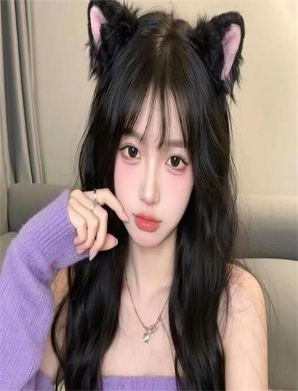 《疯批大小姐虐渣指》主角分析：角色塑造与成长轨迹